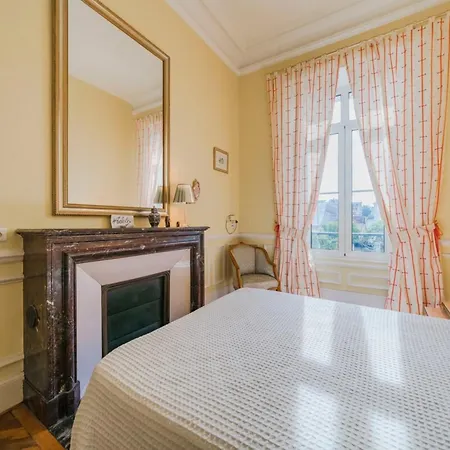Wdf Bourgeois 2 Bedrooms Heart Of Cannes!!